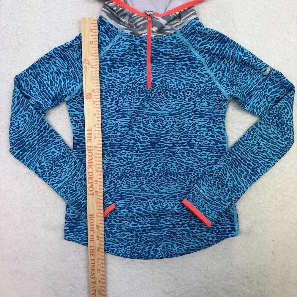 Nike Pro Girl's Pullover Blue Animal Print And Gray Camo Hood Size Medium